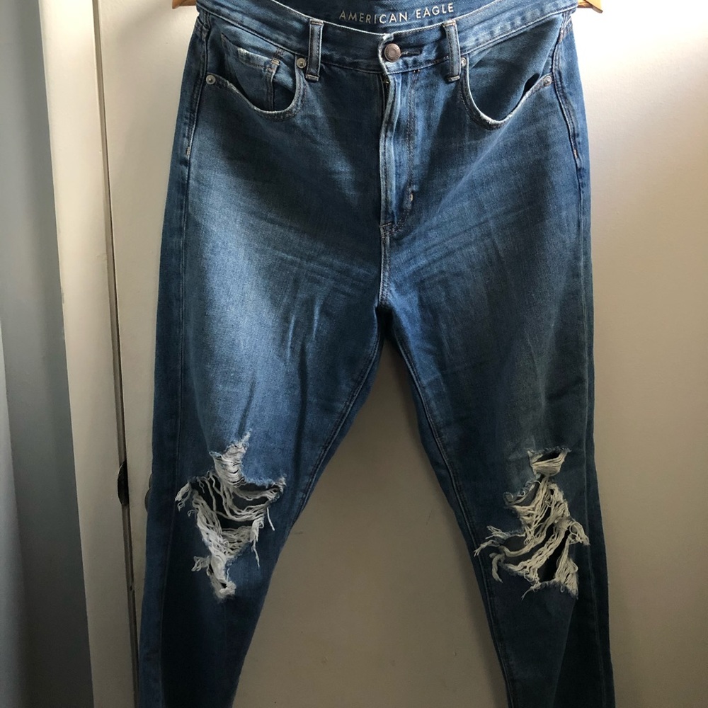 AE Women’s Mom Jeans